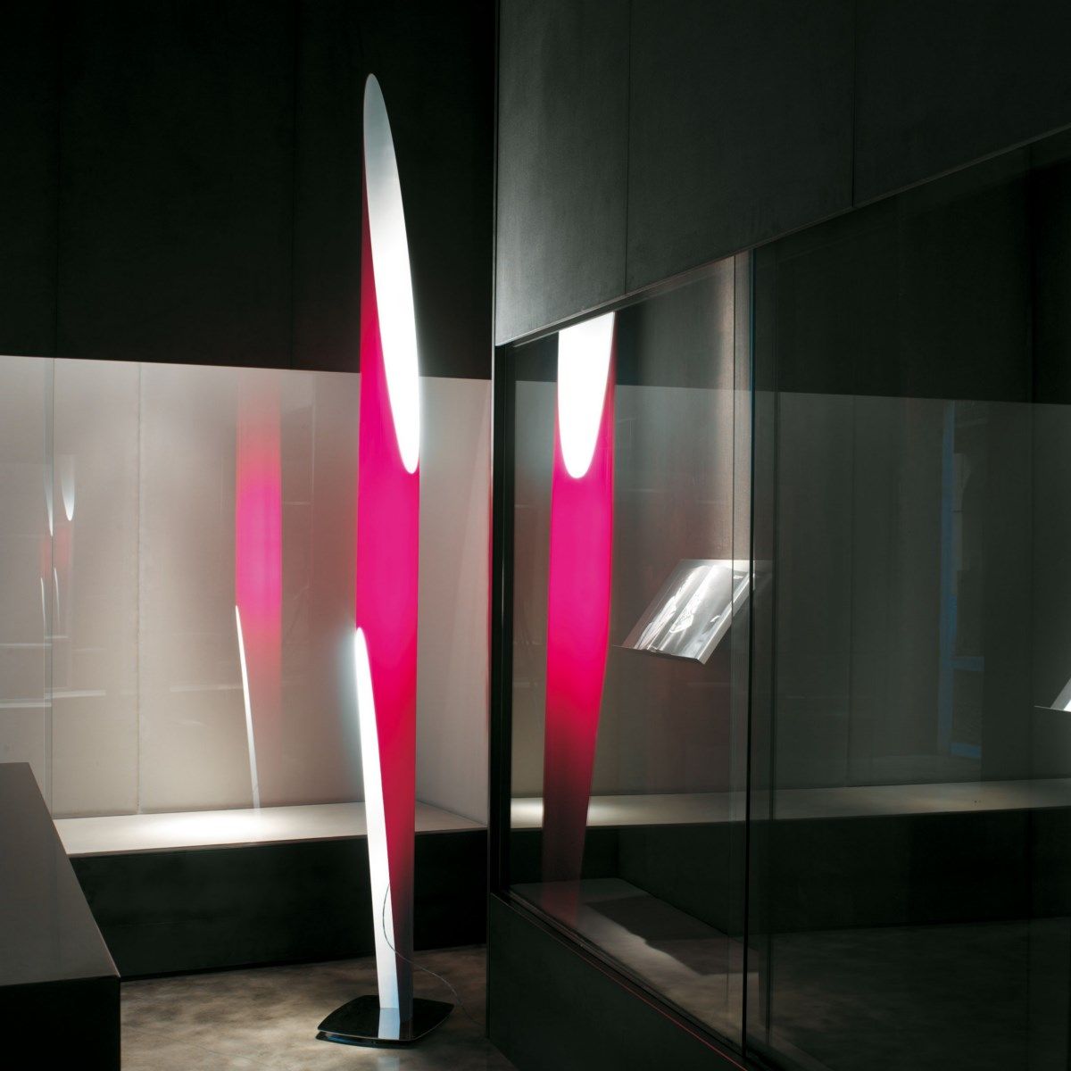 Lampadaire SHAKTI bougainville Kundalini by MEGALUX 33 Bordeaux